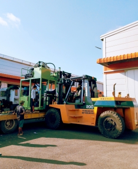 DỊCH VỤ NÂNG HẠ HÀNG HÓA - MÁY MÓC ĐỨC HÒA