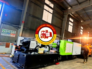 Nâng hạ Máy ép nhựa YIZUMI - Đức Hòa - Tây Ninh