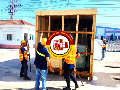 Quy trình nâng hạ ,đưa máy móc vào vị trí