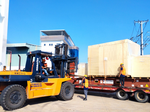 Quy trình nâng hạ ,đưa máy móc vào vị trí