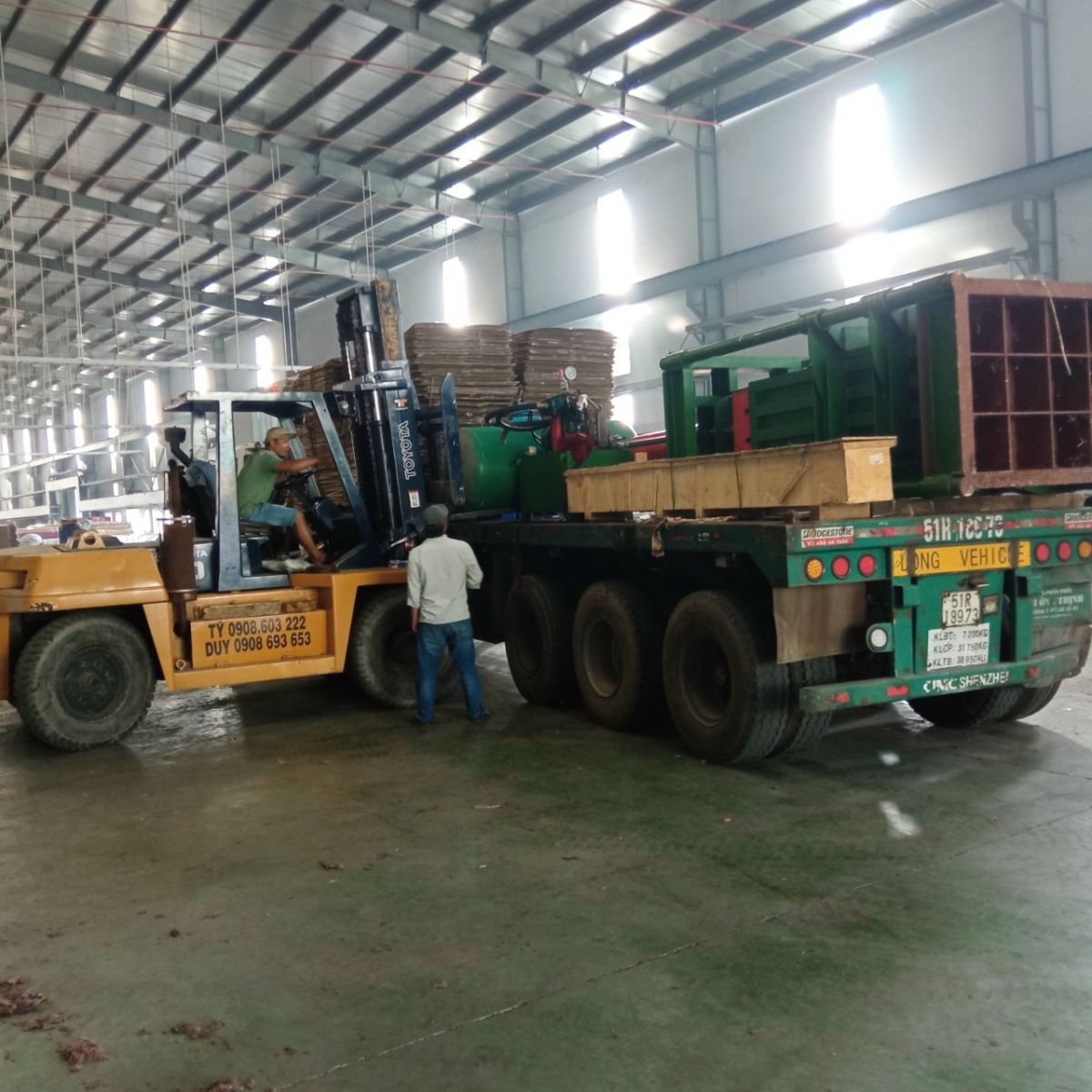 Nâng Cẩu Sáng Mai Duy