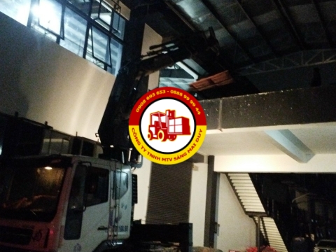 Chuyên chở máy móc ,đưa thiết bị lên tầng (tập đoàn HENG FENG 2021 )